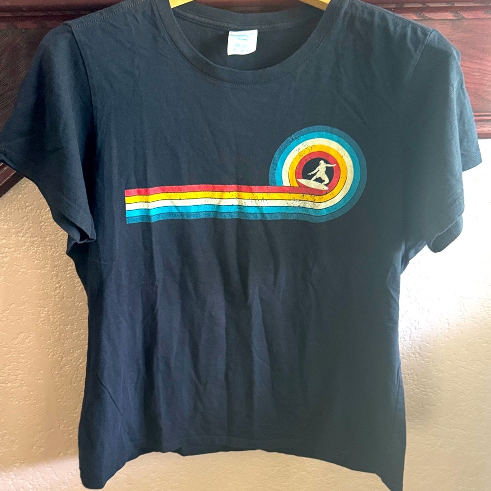 Port and Company Black Retro Surf Tee with Colorful Design Adult Size XL Shirt